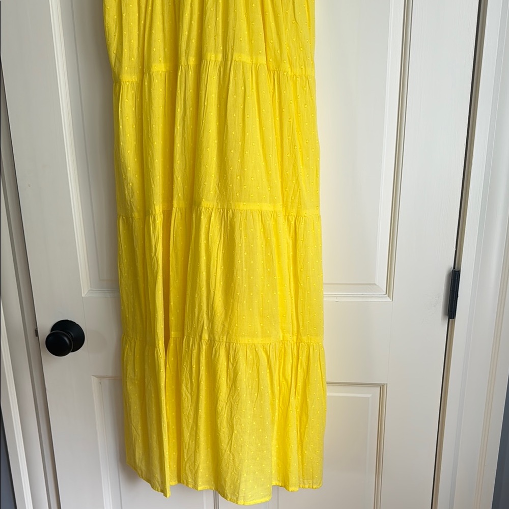 Yellow Ruffled Sleeveless Dress - Picture 3 of 8